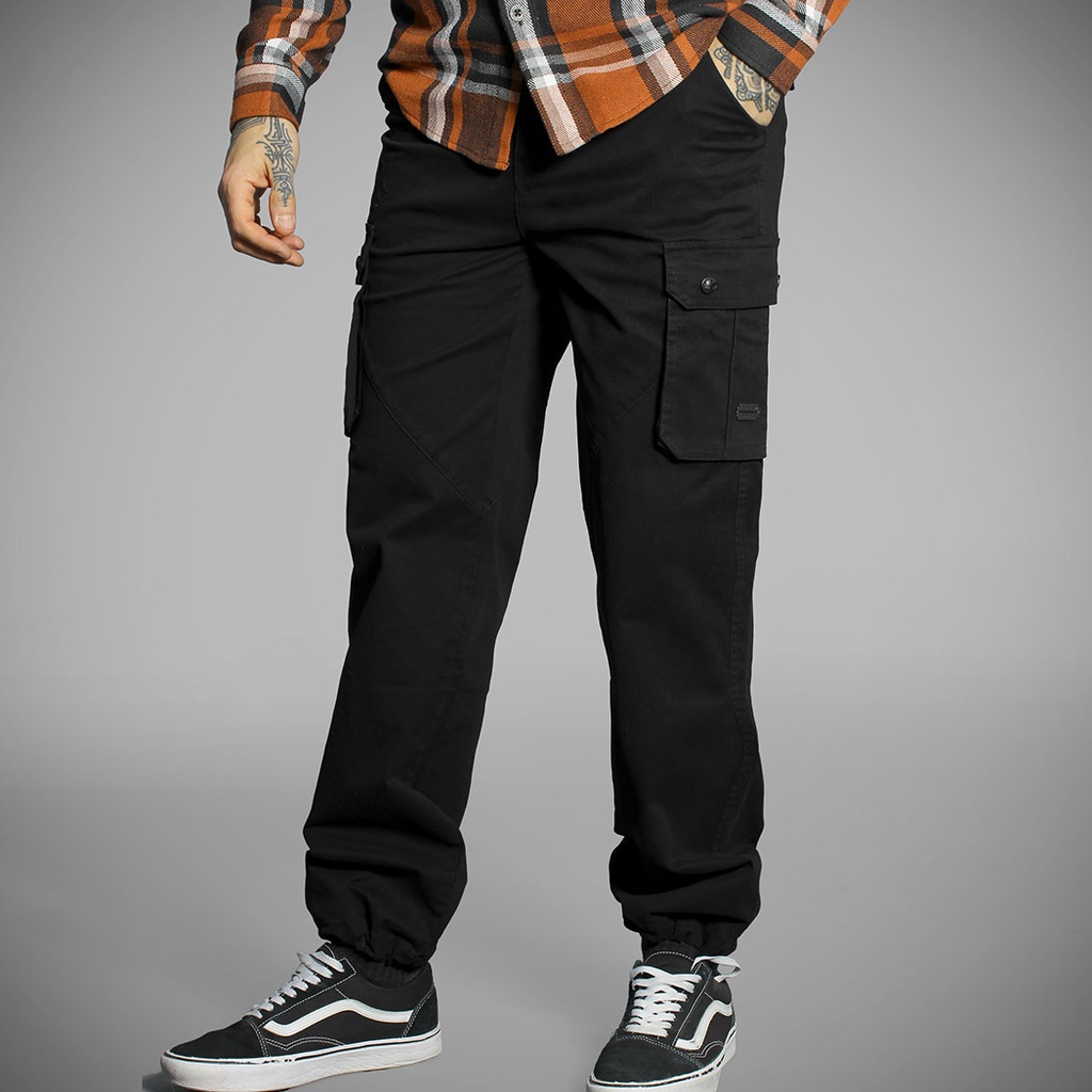 BLACK BEAT cargo pants